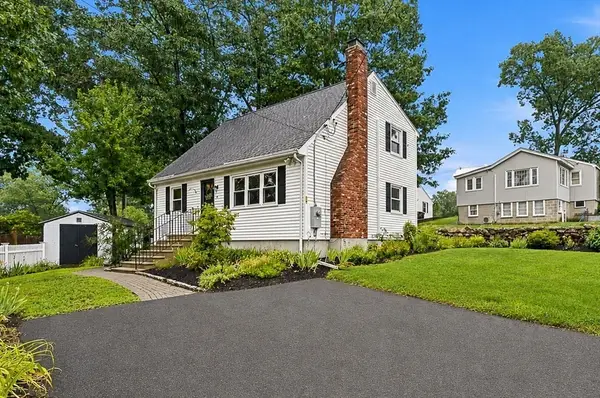19 Pembroke St, Marlborough, MA 01752