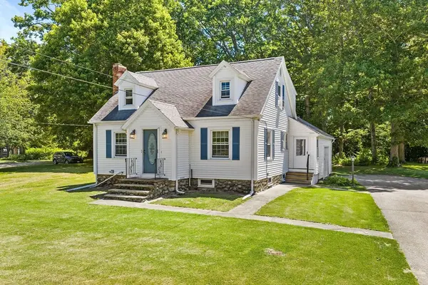 779 Oxford St S, Auburn, MA 01501