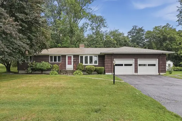 52 Thornton Road, Worcester, MA 01606