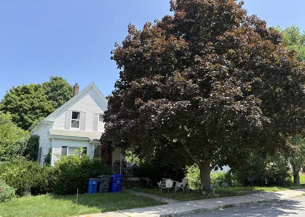 35 Emmons St, Milford, MA 01757
