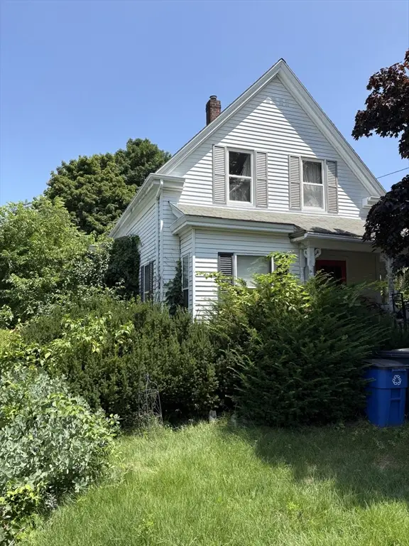 35 Emmons St, Milford, MA 01757 - #3