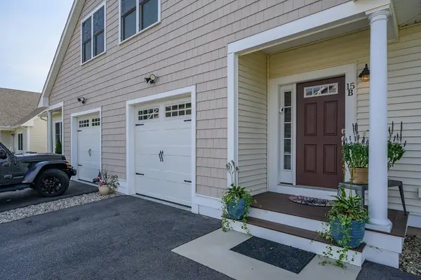 637 Gifford St #15B, Falmouth, MA 02540