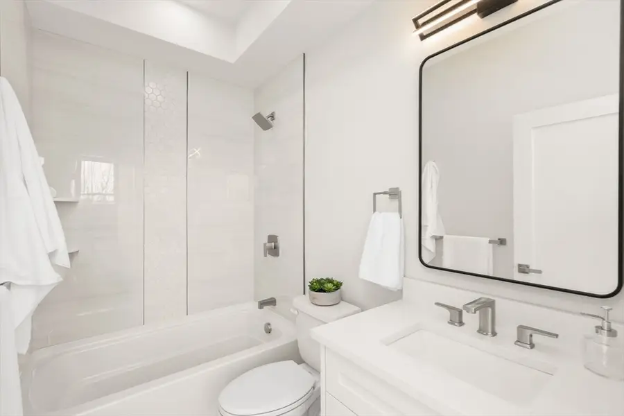 16 Foster Ct #1A, Medford, MA 02155 - #3