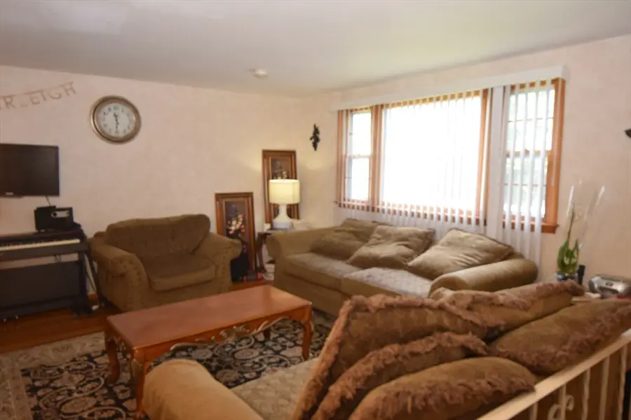 2196 Central, Stoughton, MA 02072 - #3
