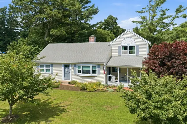 32 Shields Rd, Mashpee, MA 02649
