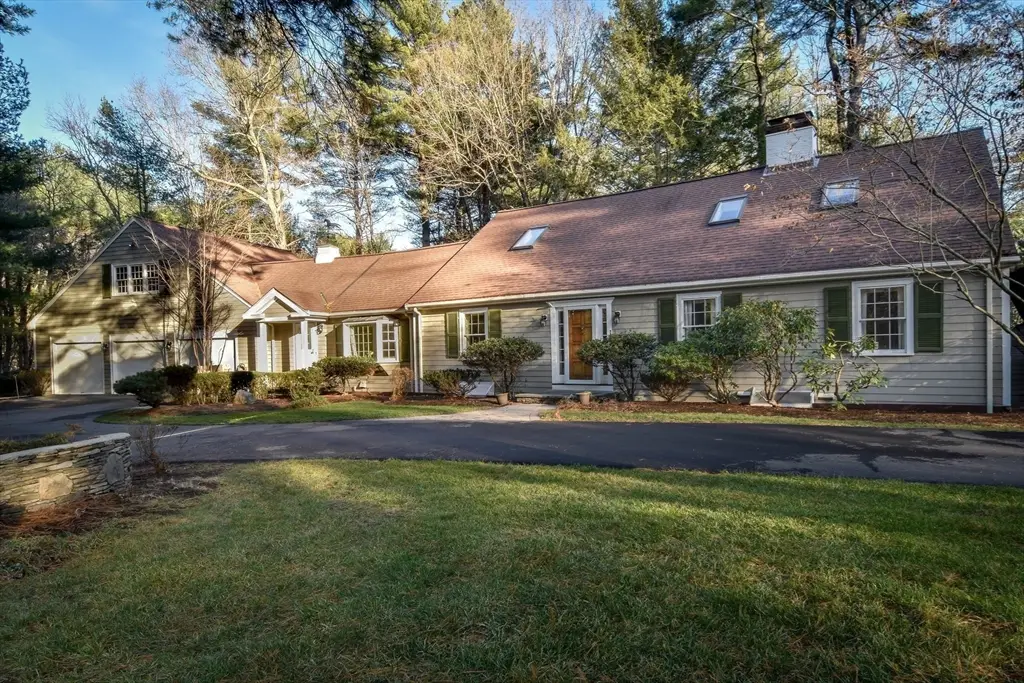 9 Buttercup Ln, Dover, MA 02030 - #1