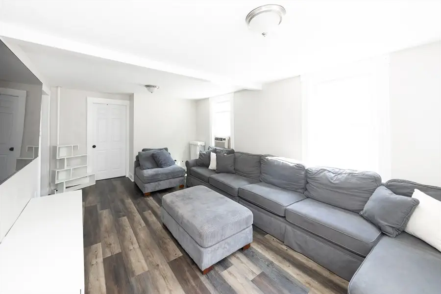 435 Lake Ave, Worcester, MA 01604 - #2
