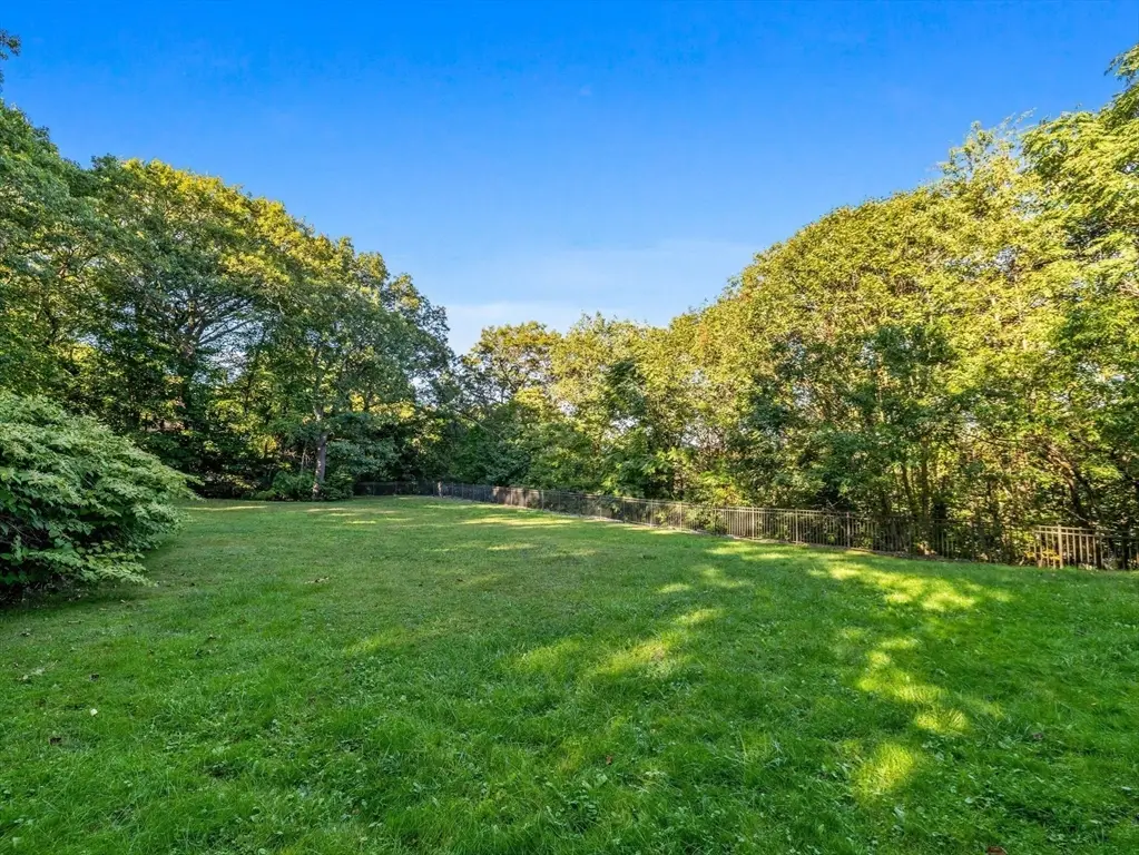33 Boulder Rd, Wellesley, MA 02481 - #1