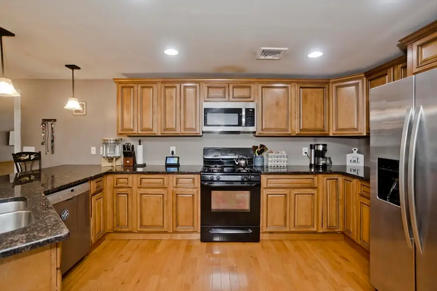 1075 Main St, Agawam, MA 01001 - #3
