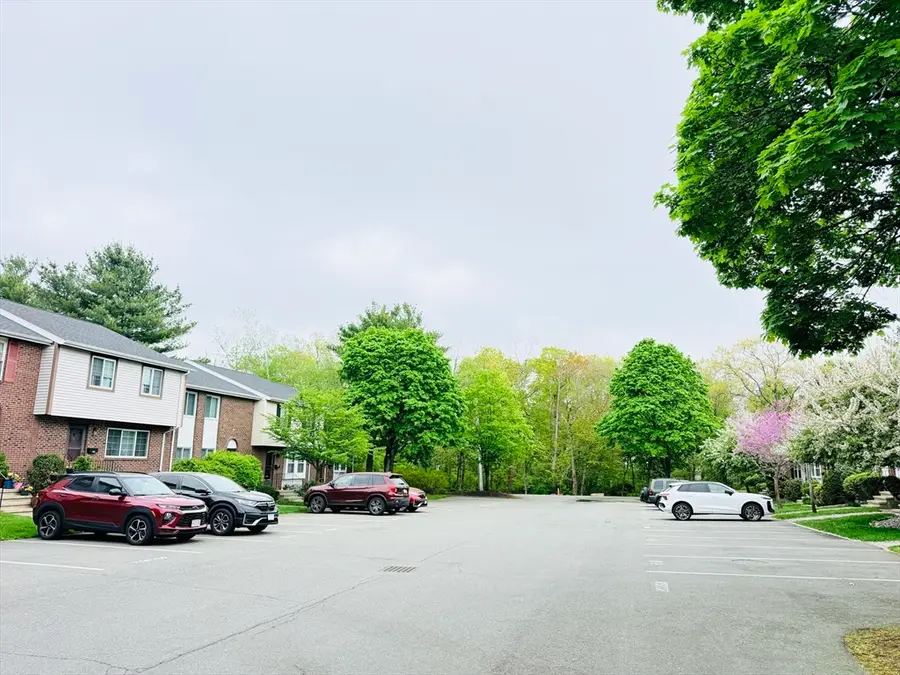 399 Pond St #D1, Braintree, MA 02184 - #3