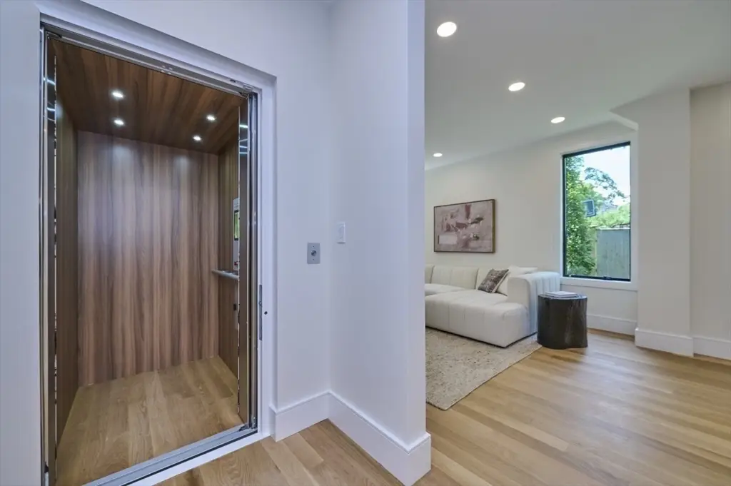 123 Fuller #B, Brookline, MA 02446 - #1