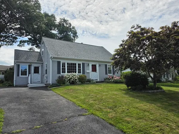 36 Ridgewood Rd, New Bedford, MA 02745