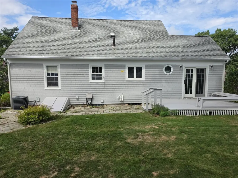 36 Ridgewood Rd, New Bedford, MA 02745 - #2