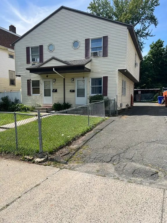 17-19 Webster St, Springfield, MA 01104