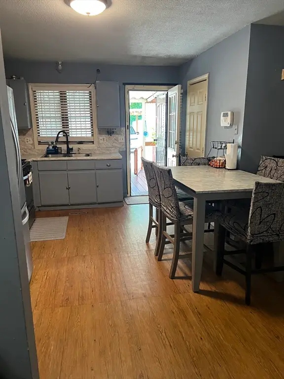 17-19 Webster St, Springfield, MA 01104 - #2