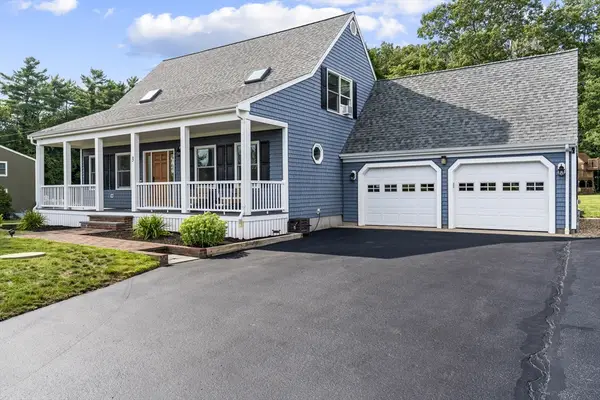 3 Cedar Hill Dr, Acushnet, MA 02743