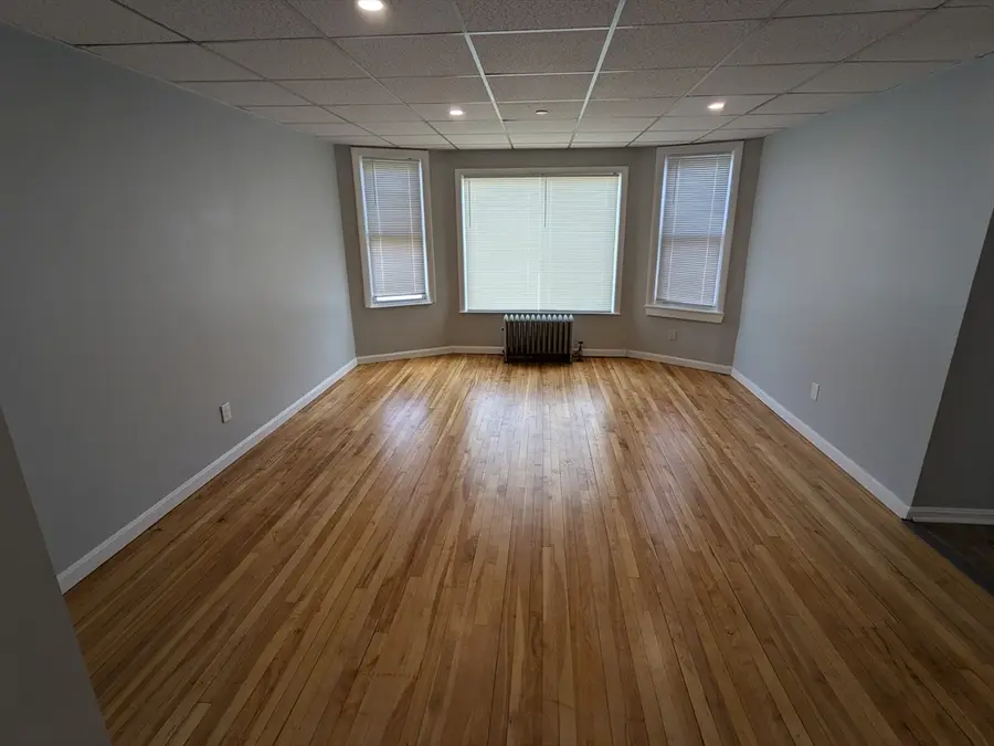 188 Park Ave Aka 127 Institute Rd, Worcester, MA 01609 - #3