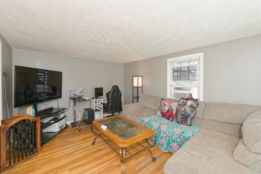 799 Franklin St, Worcester, MA 01604 - #3