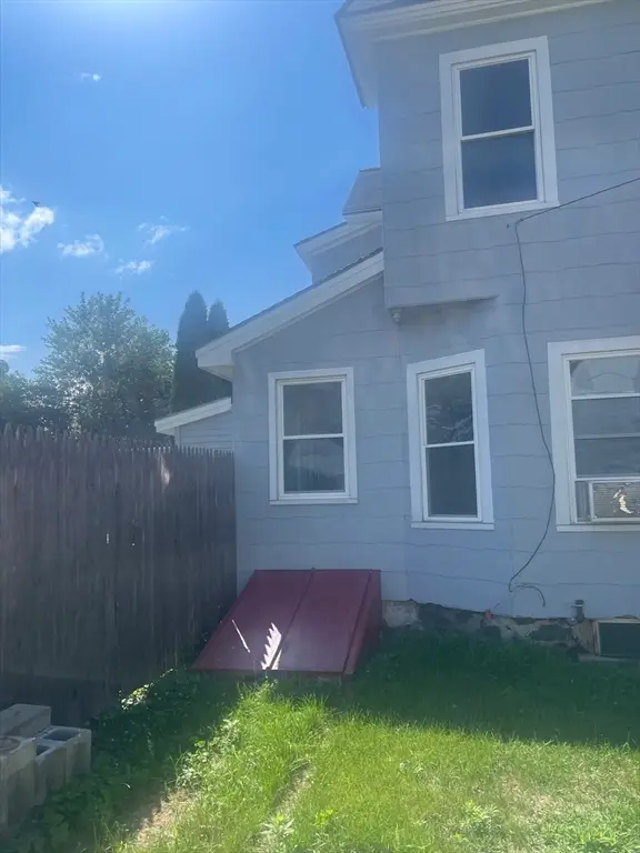 58 Lincoln Street, Greenfield, MA 01301 - #2