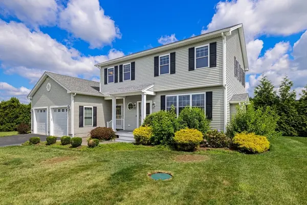 11 Aubin St., Seekonk, MA 02771