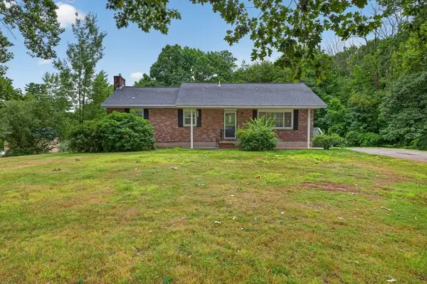 39 Rice Corner Rd, Brookfield, MA 01506