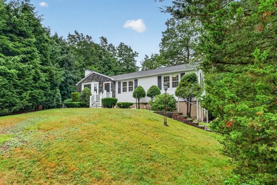 25 Gray Ter, Bedford, MA 01730 - #2