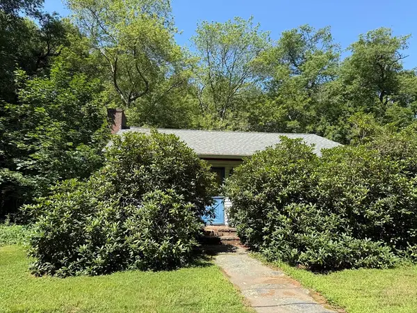 1 Red Gate Road, Essex, MA 01929