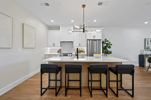 2 Readfield Place #1, Boston, MA 02119