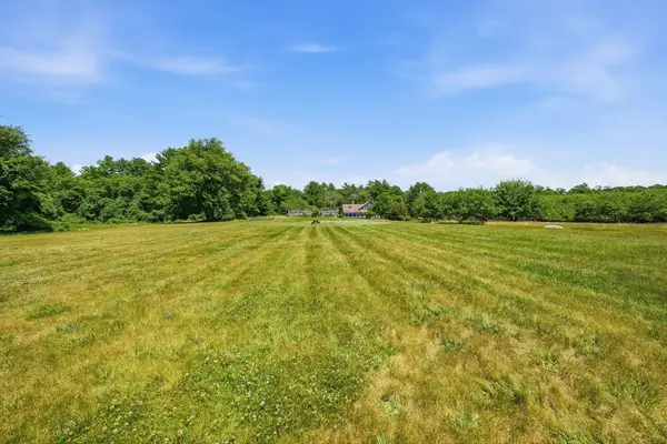 126A Lucy Little, Dartmouth, MA 02747