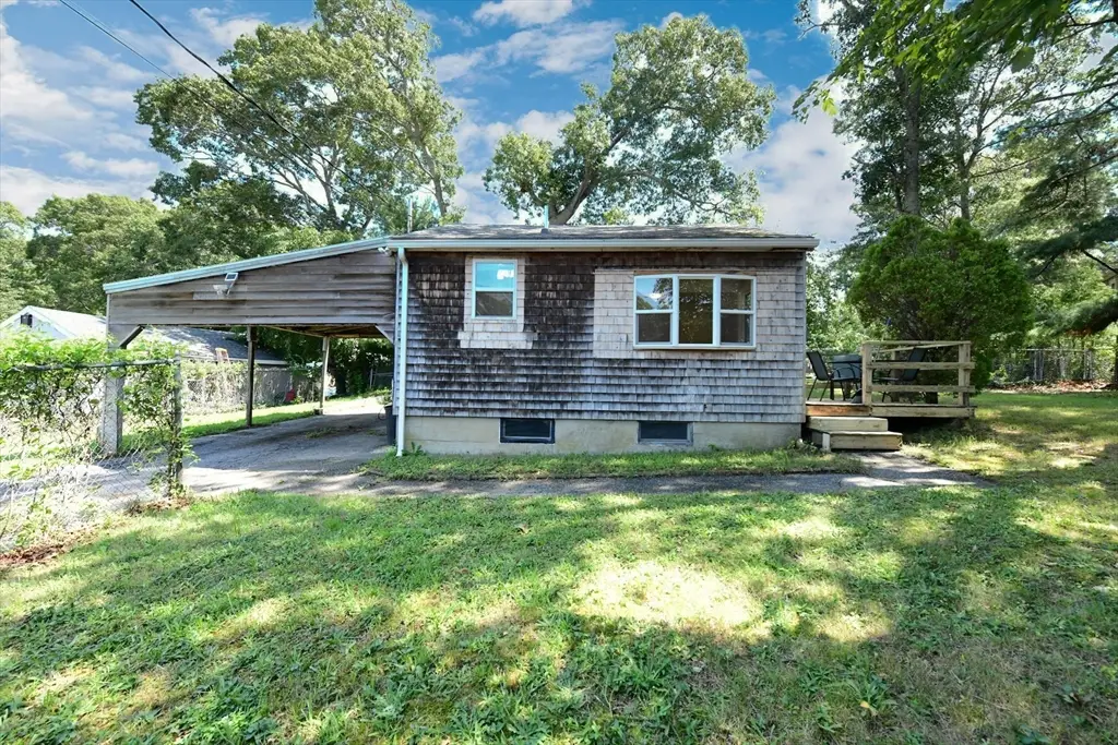 27 Lake Dr, Plymouth, MA 02360 - #1