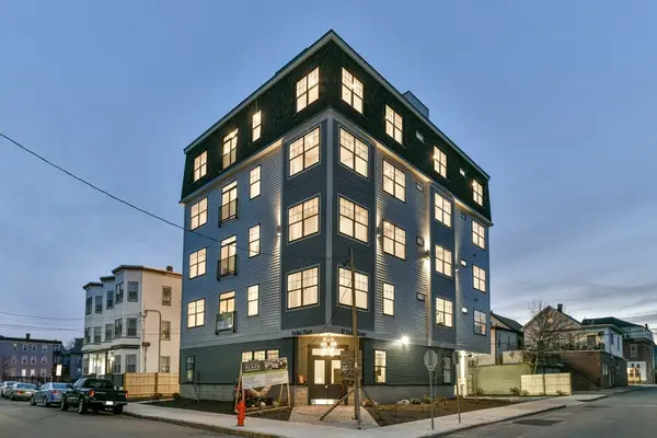 87 Parker St #402, Chelsea, MA 02150