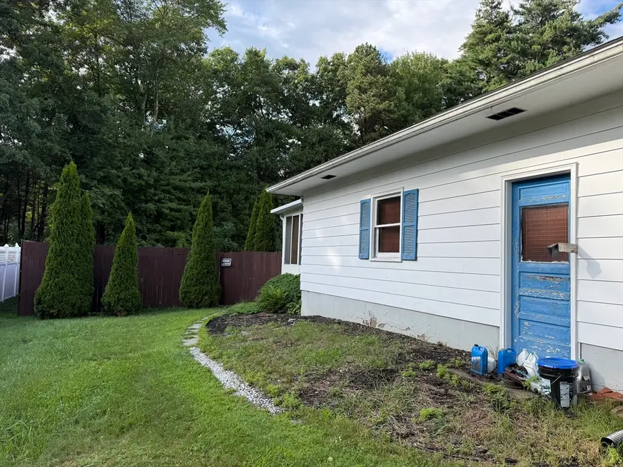 1117 Overlook Dr, Palmer, MA 01069 - #2