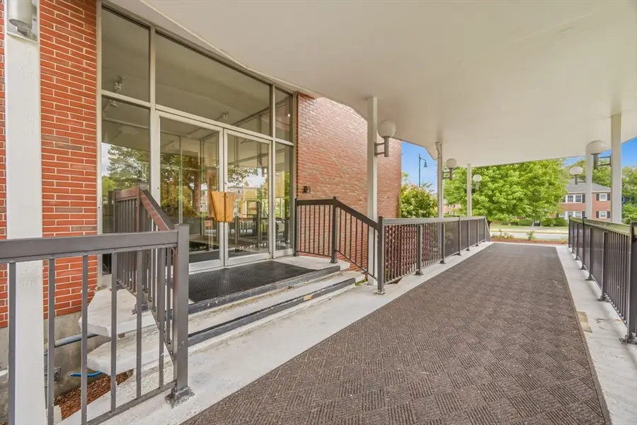 20 Hammond Pond Pkwy #506, Newton, MA 02467 - #3