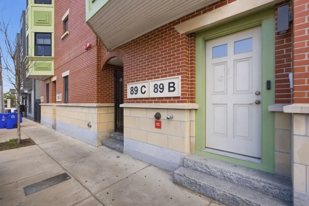 89 Prescott St #B, Boston, MA 02128 - #1