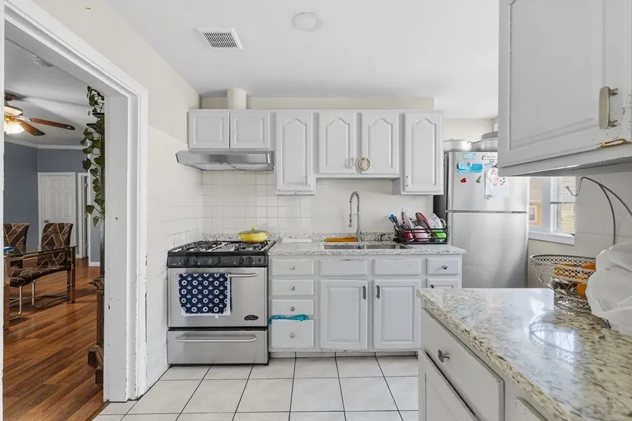 85 Jouvette St, New Bedford, MA 02744 - #3