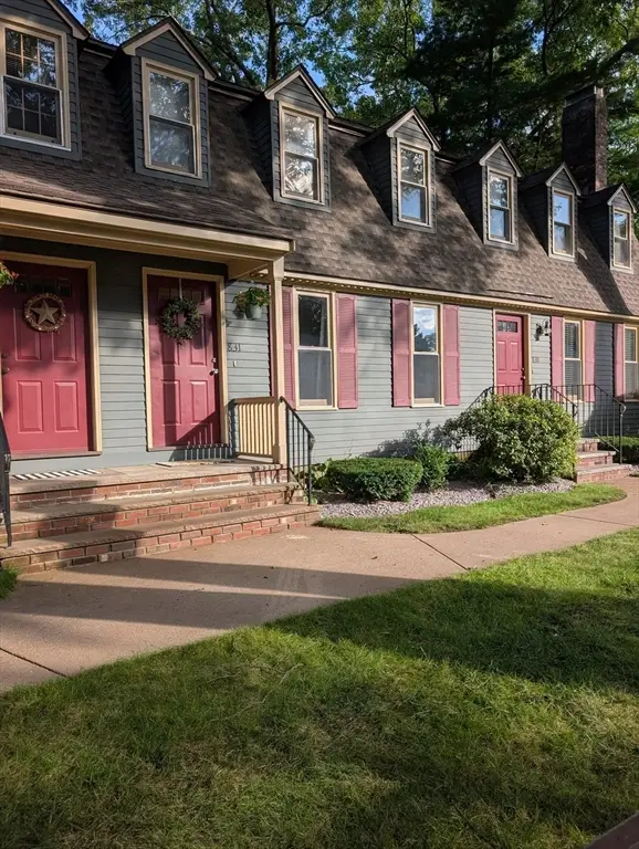 831 Wellman Ave. #831, Chelmsford, MA 01863