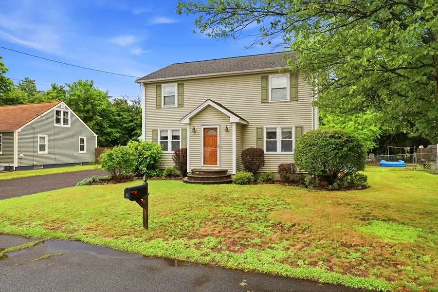 24 Victoria Ter, Ludlow, MA 01056 - #2