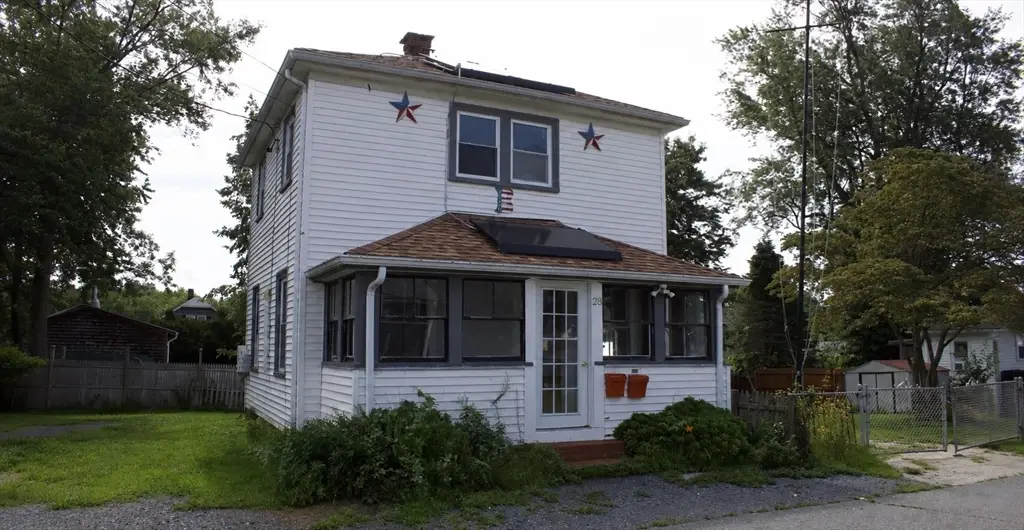 28 Crane Street, Swansea, MA 02777 - #1