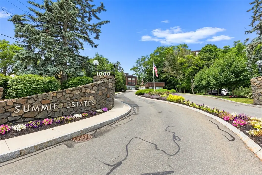 1002 Paradise Rd #1C, Swampscott, MA 01907 - #1