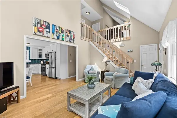 4 Selah Cir, Eastham, MA 02642