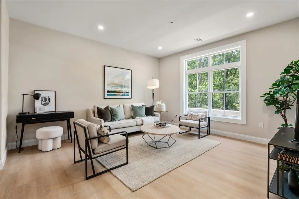 7 Cross St #U102, Wilmington, MA 01887 - #1