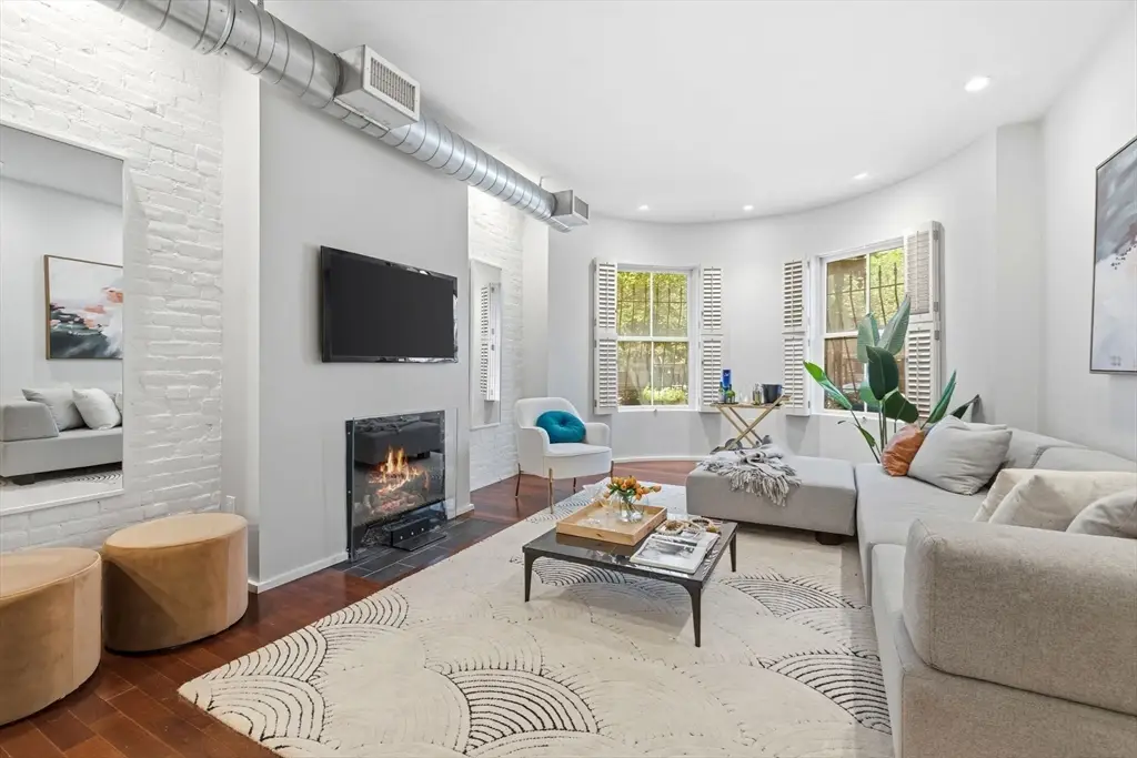 1692 Washington #2, Boston, MA 02118 - #1