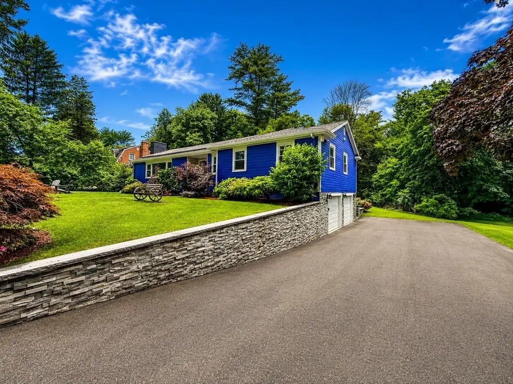 411 Pleasant St, Framingham, MA 01701 - #1