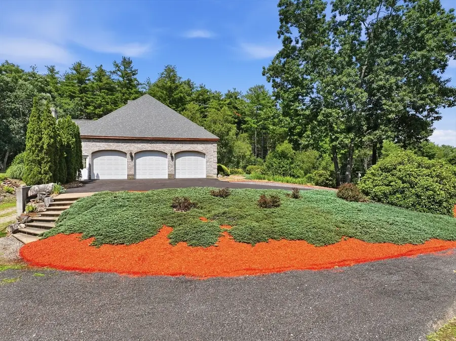 317 Linden St, Boylston, MA 01505 - #3