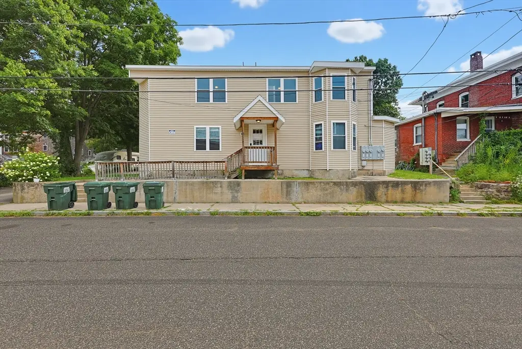 32 North St, Warren, MA 01083 - #1