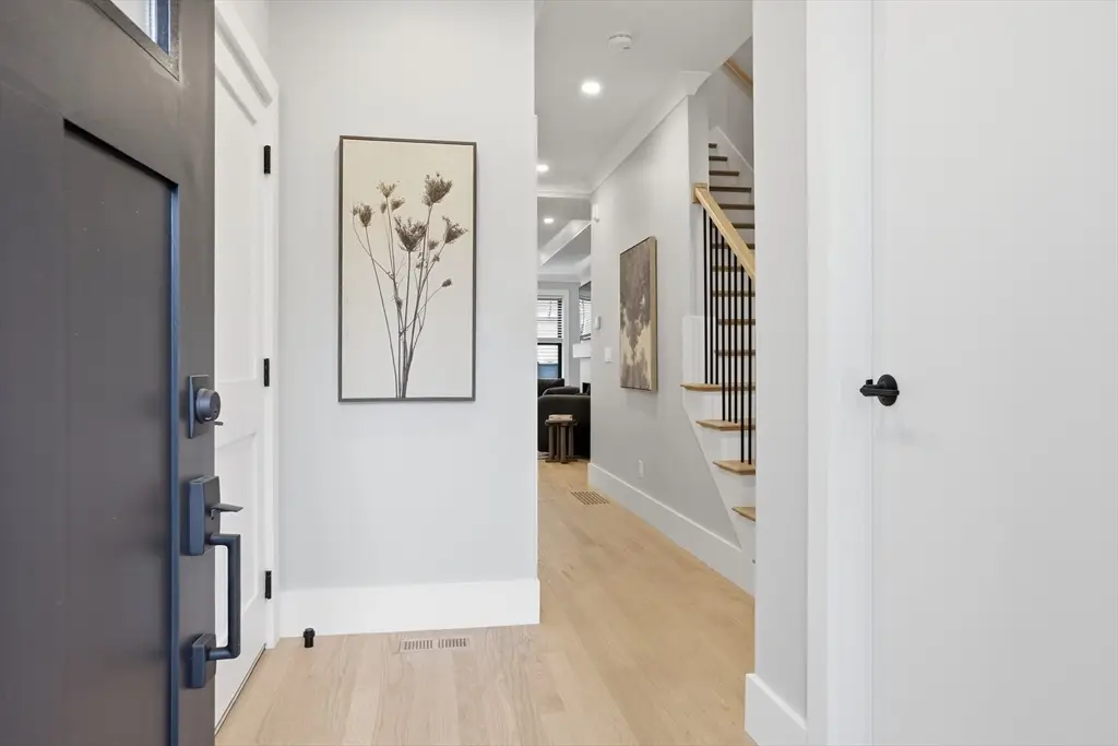 36 Loomis #401, Bedford, MA 01730 - #1