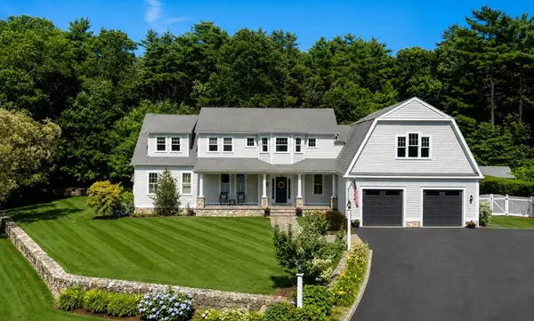 8 Park Place, Mattapoisett, MA 02739