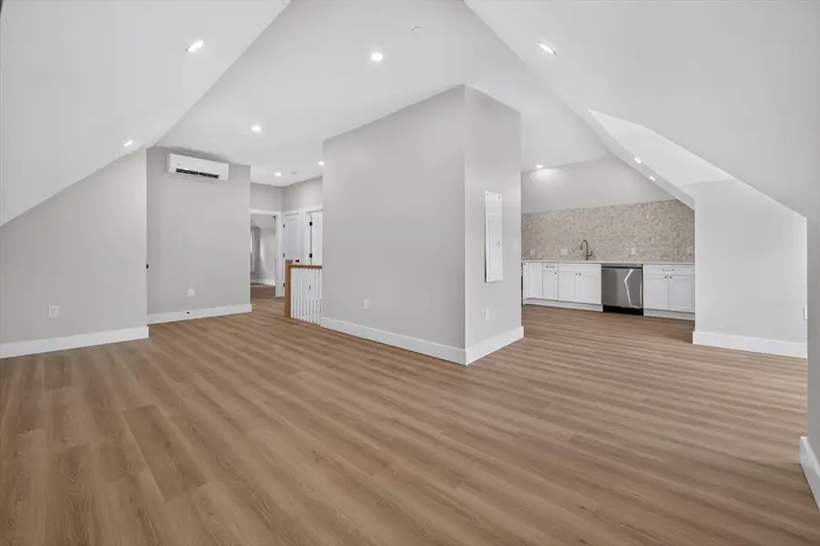 533 Washington Street #E, Boston, MA 02124 - #2