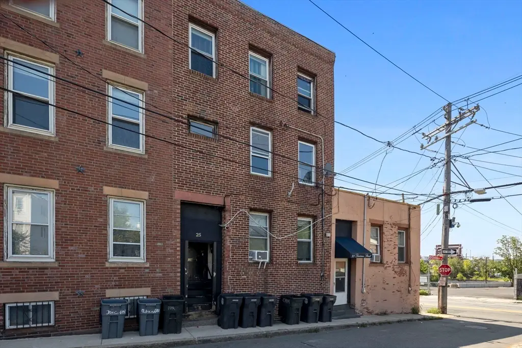 25 Divison St, Chelsea, MA 02150 - #1