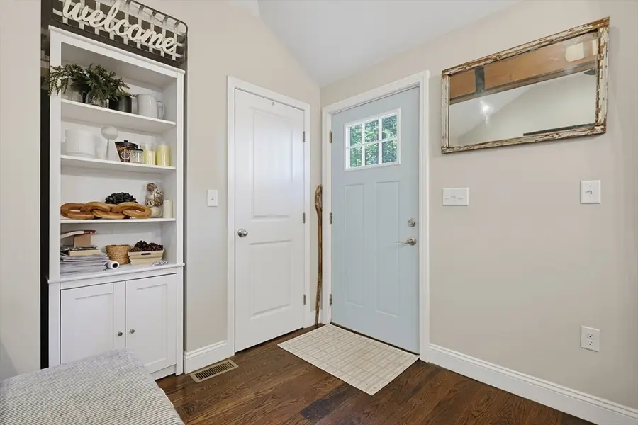 19 Knoll Road, Hopkinton, MA 01748 - #3